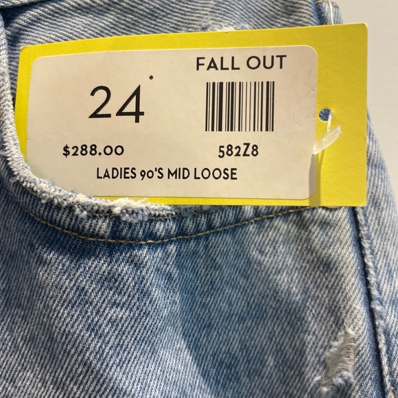 NWT.  Agolde 90’s mid-rise loose.  Medium blue denim “ Fall Out” - Picture 7 of 7